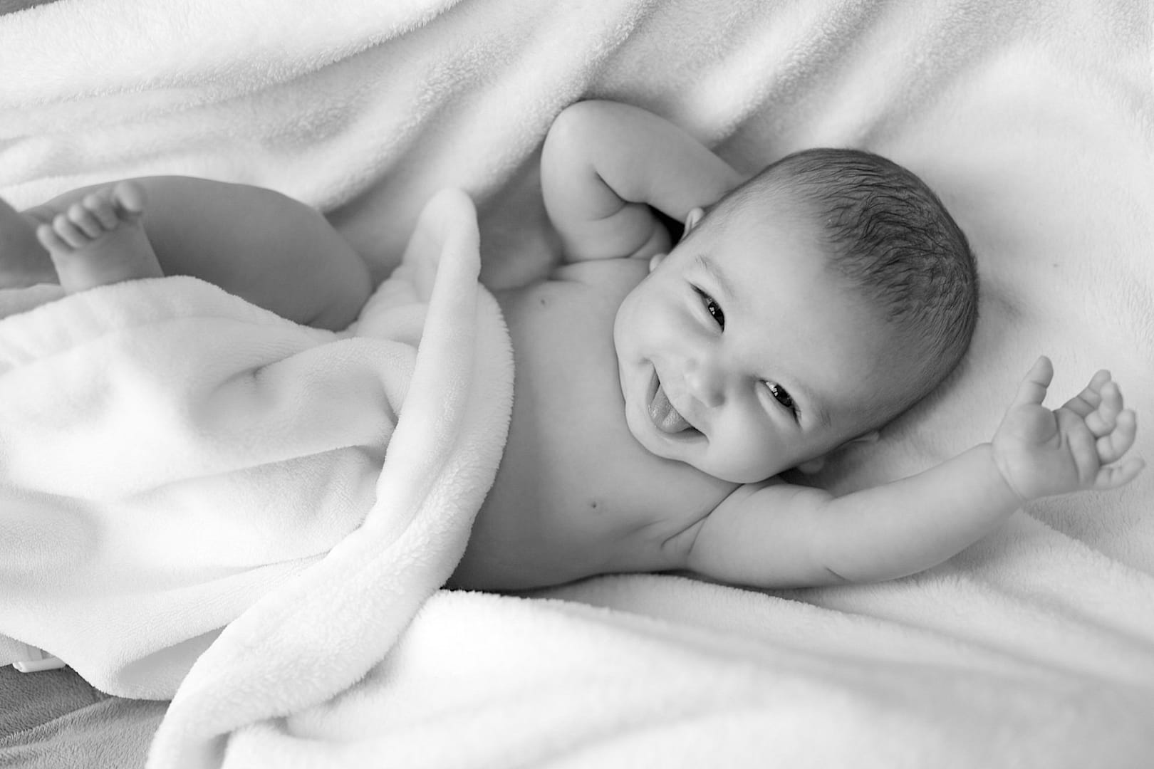 Bebê feliz